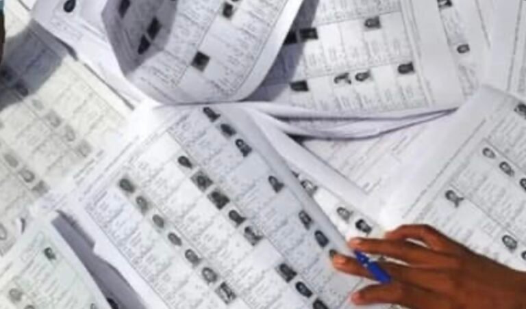 വോട്ടർ പട്ടികയിൽ പേര് ചേർക്കാൻ ജനുവരി 30 വരെ സമയം; സുപ്രീം കോടതി ഉത്തരവിന് പിന്നാലെ കർശന നിർദ്ദേശവുമായി മുഖ്യമന്ത്രി