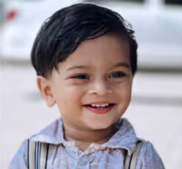 ഉപ്പയെ കാണാനെത്തിയ രണ്ടു വയസ്സുകാരൻ ഷാർജയിൽ കാറിടിച്ച് മരിച്ചു, നോവായി അലൻ റൂമി