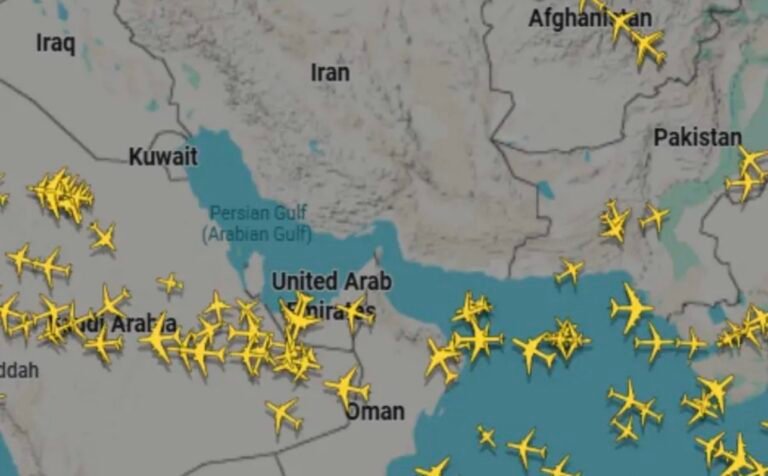 യുഎഇയും ഖത്തറും വ്യോമപാതകളടച്ചു