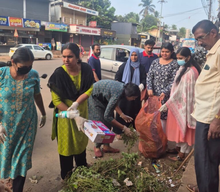 ചെങ്ങളായി ടൗൺ ഇനി കൂടുതൽ സുന്ദരം; ‘നിർമ്മല ഭവനം, സുന്ദര ഗ്രാമം’ സന്ദേശമുയർത്തി ജനകീയ മെഗാ ശുചീകരണം