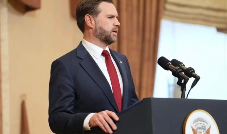 ആണവ വിഷയത്തിൽ ഉടക്കി അമേരിക്ക-ഇറാൻ ചർച്ചകൾ പരാജയപ്പെട്ടു; മടങ്ങിപ്പോകുകയാണെന്ന് ജെ.ഡി വാൻസ്; വെടിനിർത്തൽ അനിശ്ചിതത്വത്തിൽ