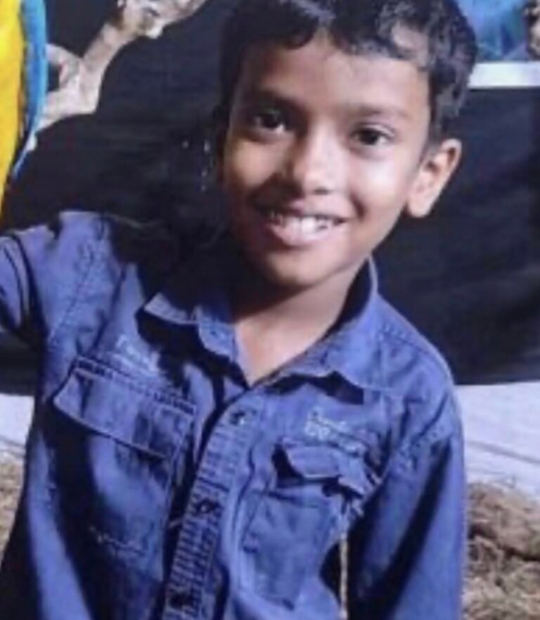 ഉറങ്ങിക്കിടക്കുമ്പോൾ പാമ്പുകടിയേറ്റു; തൃശൂരിൽ എട്ടുവയസ്സുകാരന് ദാരുണാന്ത്യം, സഹോദരൻ ആശുപത്രിയിൽ