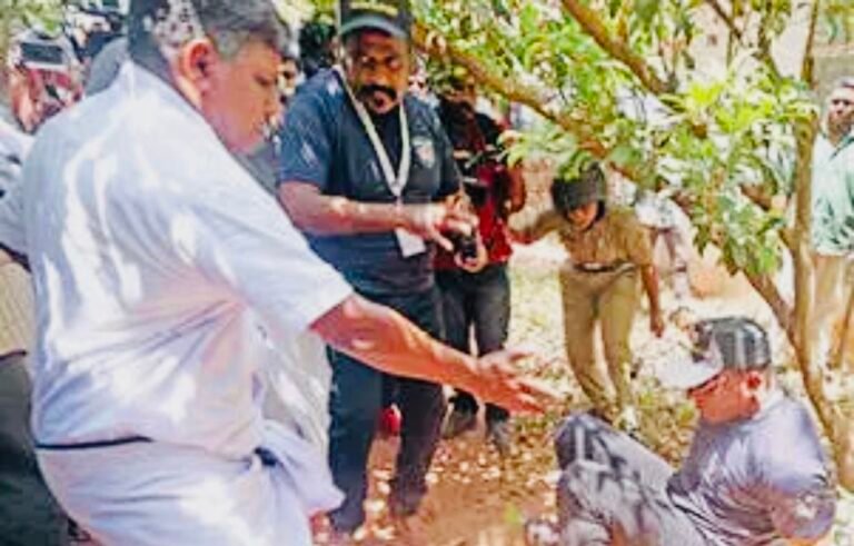 ജനകീയ സമരത്തെ നേരിടാൻ ബൗൺസർമാർ; അഞ്ചരക്കണ്ടി ഡെന്റൽ കോളേജ് മാർച്ചിൽ വിവാദം