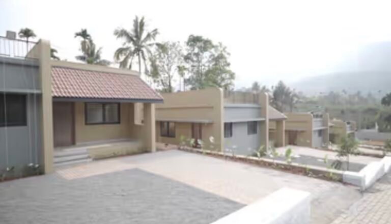 വയനാട് ഉരുള്‍പൊട്ടൽ പുനരധിവാസം; വാക്ക് പാലിച്ച് മുസ്ലിം ലീഗ്, ദുരന്തബാധിതർക്കായുള്ള 51 സ്നേഹവീടുകളിൽ ഇന്ന് ഗൃഹപ്രവേശം