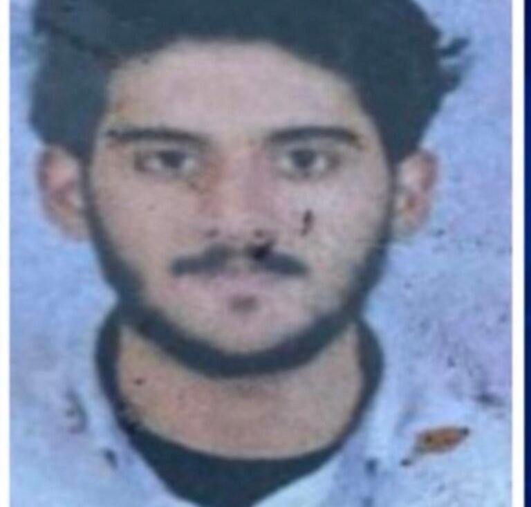 മട്ടന്നൂർ നരയംപാറയിൽ ബൈക്ക് വൈദ്യുതി തൂണിലിടിച്ച് തീപിടിച്ചു; പൊള്ളലേറ്റ യുവാവ് മരണപ്പെട്ടു
