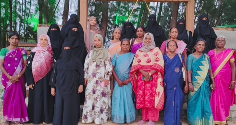 മുസ്ലീംലീഗ് കയ്യങ്കോട് വാർഡ് കമ്മിറ്റി സംഘടിപ്പിച്ച വയോജനങ്ങൾക്കുള്ള ഉല്ലാസയാത്ര ആവേശകരമായി