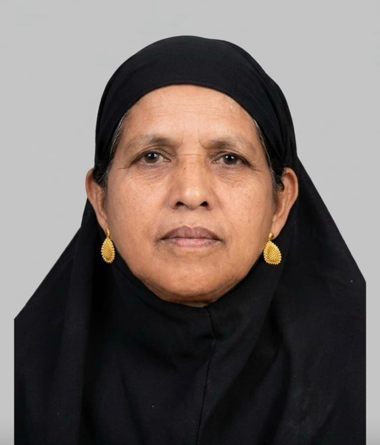 പയ്യന്നൂർ കോത്തായി മുക്കിൽ സ്കൂട്ടറിൽ ബസ്സിടിച്ച് ചപ്പാരപ്പടവ് സ്വദേശിനി മരിച്ചു