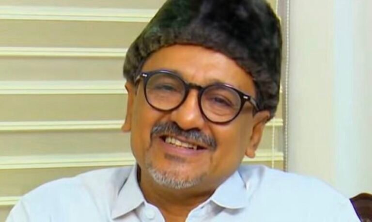 നഷ്ടപ്രതാപങ്ങളിലേക്കുള്ള തിരിച്ചുപോക്ക്; കേരളത്തിന്റെ ഉയിർത്തെഴുന്നേൽപ്പിന് സതീശൻ നേതൃത്വം നൽകുമെന്ന് സാദിഖലി തങ്ങൾ