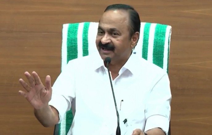 കെ.എസ്.ആർ.ടി.സിയിൽ സ്ത്രീകൾക്ക് സൗജന്യ യാത്ര, ആശാ വർക്കർമാർക്ക് 3000 രൂപ കൂട്ടി; ജനകീയ പ്രഖ്യാപനങ്ങളുമായി വി.ഡി. സതീശൻ സർക്കാരിന്റെ ആദ്യ മന്ത്രിസഭായോഗം